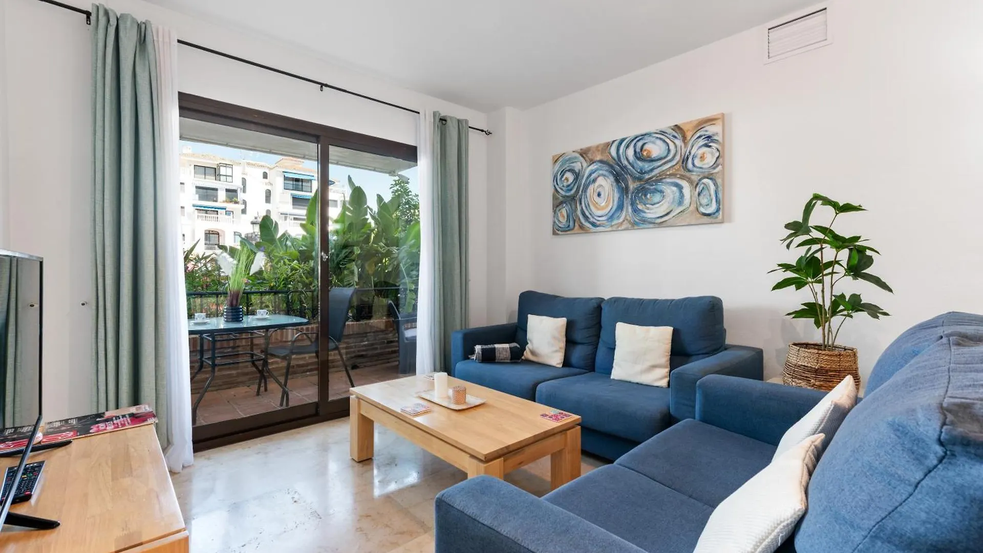 Beach Apartment In La Duquesa Marina Кастильо-де-Сабинильяс